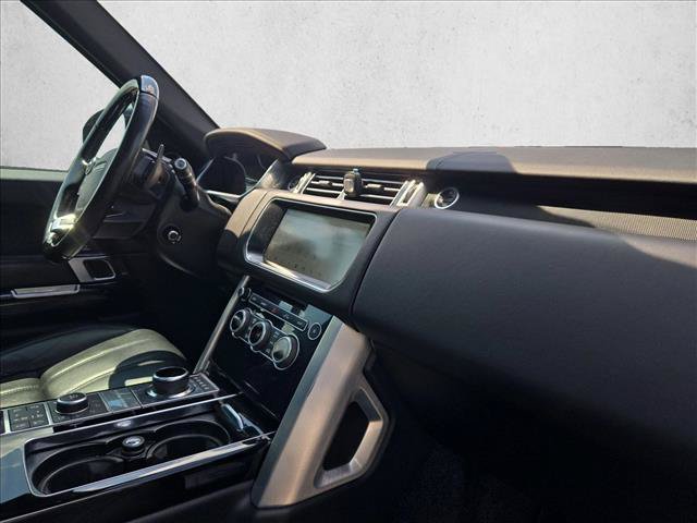 Used 2017 Land Rover Range Rover Supercharged AWD/4WD image 19