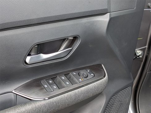 New 2026 Nissan Kicks SV w/ SV Premium Package image 16