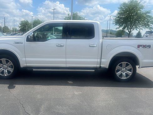 Used 2019 Ford F150 Lariat w/ Equipment Group 502A Luxury AWD/4WD image 11