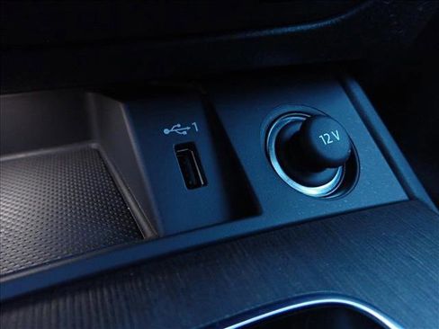 Used 2025 Audi Q5 e Premium Plus w/ Premium Plus Package image 22