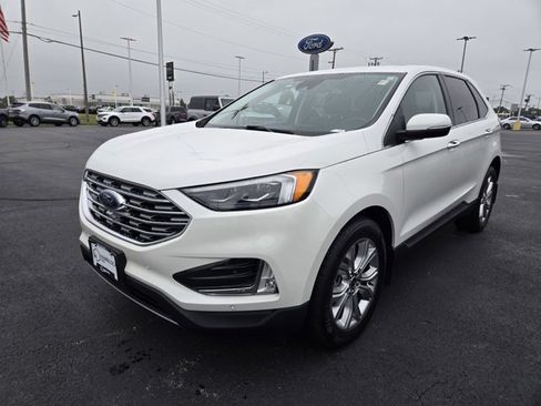 Certified 2023 Ford Edge Titanium w/ Equipment Group 301A AWD/4WD image 4