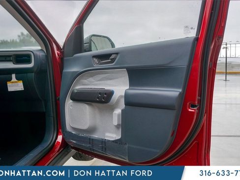 New 2025 Ford Maverick XLT image 24