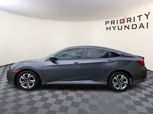 Used 2018 Honda Civic LX image 7