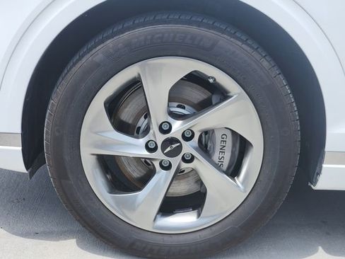 Used 2026 Genesis GV70 2.5T AWD/4WD image 7