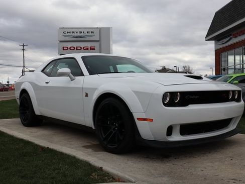 Used 2023 Dodge Challenger R/T Scat Pack image 3