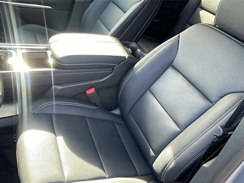 New 2026 Chevrolet Traverse LT w/ Midnight/Sport Edition image 11