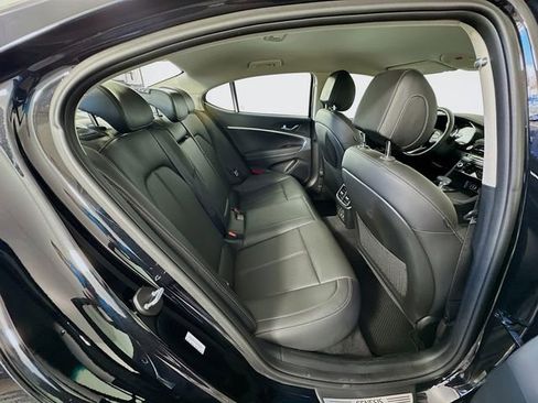 Certified 2026 Genesis G70 2.5T RWD image 27