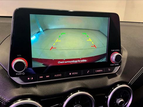 Used 2025 Nissan Sentra SV FWD image 15
