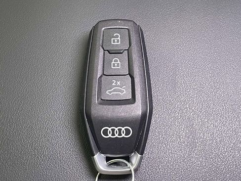 Certified 2025 Audi Q5 Premium w/ Convenience Package image 42