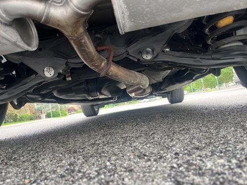 Used 2011 Ford Edge SE image 29