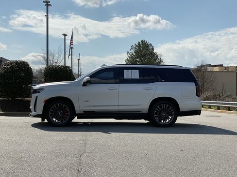 Used 2023 Cadillac Escalade V image 15