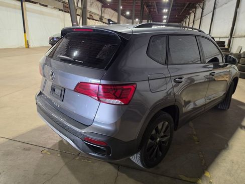 Used 2022 Volkswagen Taos S FWD image 2