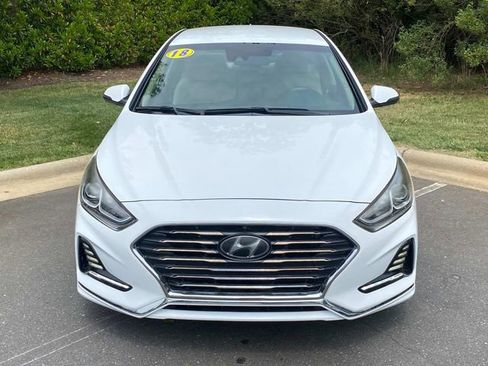 Used 2018 Hyundai Sonata SEL w/ Tech Package 02 FWD image 2