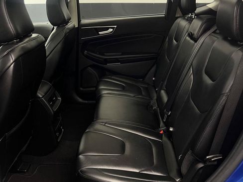 Used 2021 Ford Edge Titanium AWD/4WD image 18