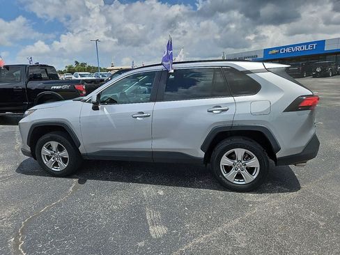Used 2024 Toyota RAV4 XLE FWD image 3