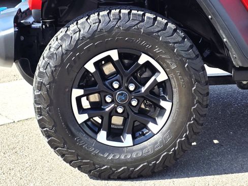Used 2024 Jeep Wrangler Unlimited Rubicon 4xe image 9
