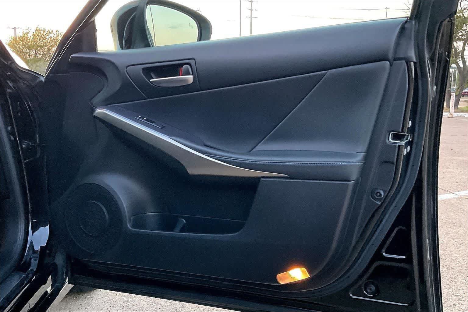 Used 2020 Lexus IS 300 F Sport w/ Blackline Edition AWD/4WD image 26