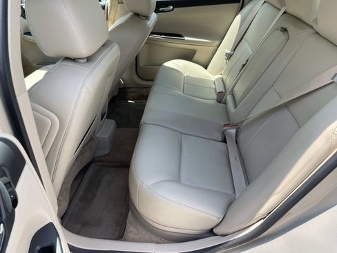 Used 2011 Chevrolet Impala LT w/ Luxury Edition Package FWD image 12