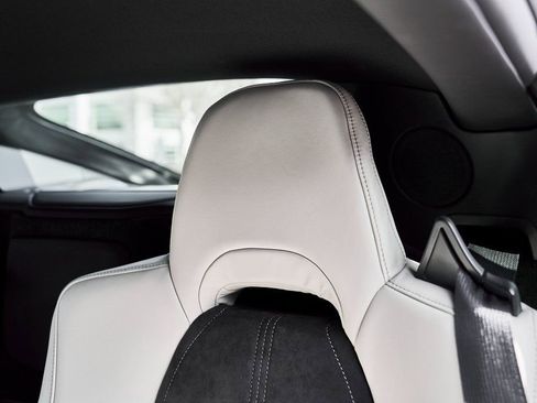 Used 2017 Acura NSX image 43