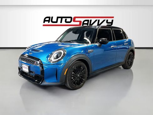 Used 2022 MINI Cooper S FWD image 3