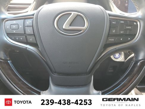 Used 2020 Lexus ES 300h w/ Premium Package FWD image 25