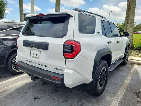 Used 2026 Toyota 4Runner TRD Off-Road Premium AWD/4WD image 3