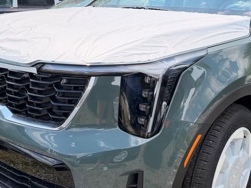 New 2026 Kia Sorento EX AWD/4WD image 4