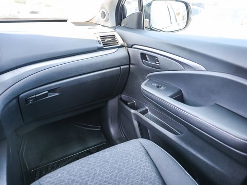 Certified 2025 Honda Ridgeline Sport image 6