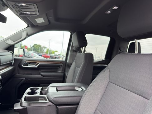 Certified 2023 Chevrolet Silverado 1500 LT AWD/4WD image 28