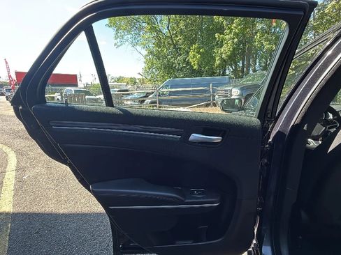 Used 2019 Chrysler 300 Touring w/ Sport Appearance Package image 14