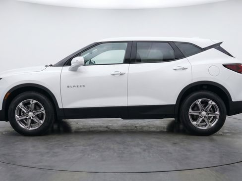 Used 2025 Chevrolet Blazer LT image 5