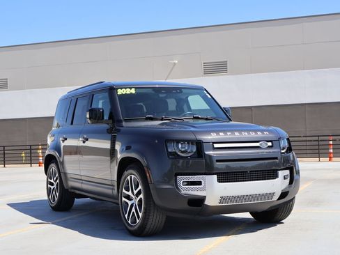 Used 2024 Land Rover Defender 110 S AWD/4WD image 3
