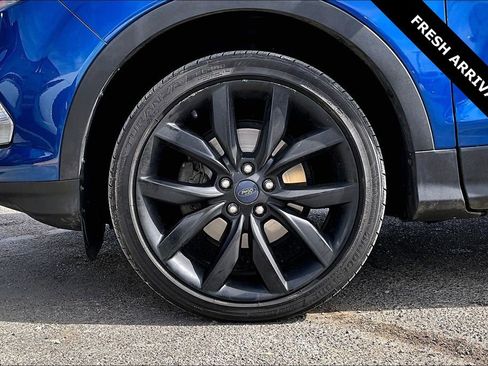 Used 2018 Ford Escape SEL w/ SEL Sport Appearance Package image 32