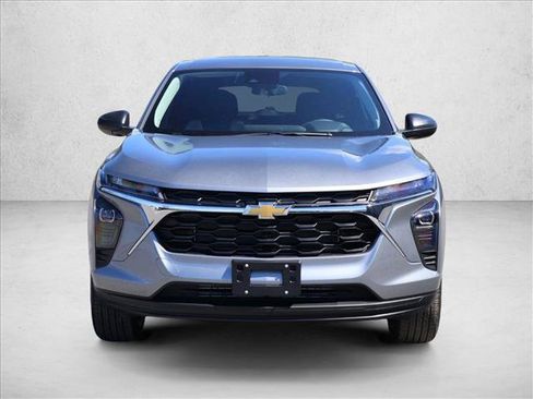 New 2026 Chevrolet Trax LS FWD image 2