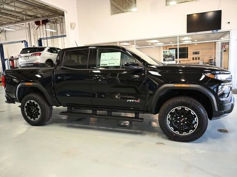 New 2026 GMC Canyon AT4 w/ Technology Plus Package AWD/4WD image 4