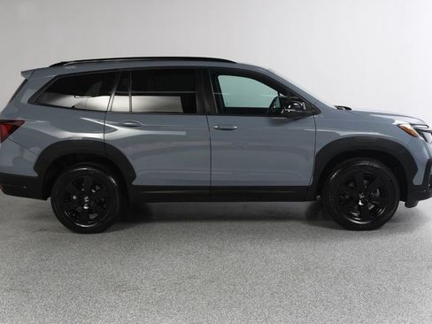 Used 2022 Honda Pilot TrailSport image 4