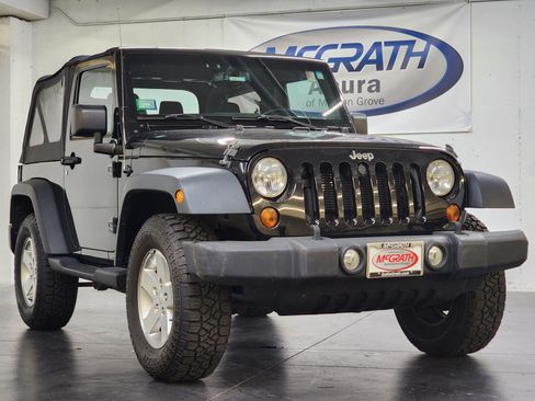Used 2013 Jeep Wrangler Sport AWD/4WD image 2