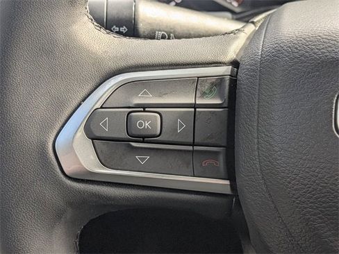 Certified 2025 Jeep Compass Limited image 23