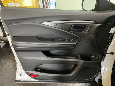 Used 2022 Honda Passport EX-L image 25