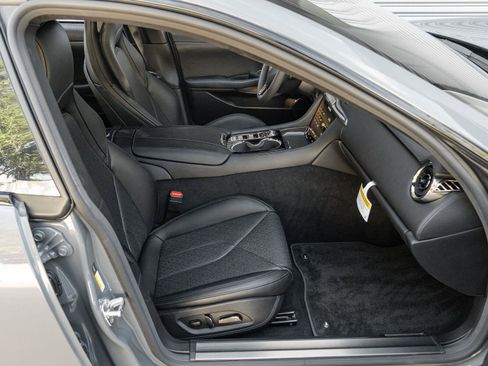 New 2025 Karma Revero Luxury RWD image 50