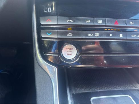 Used 2017 Jaguar XE R-Sport image 24