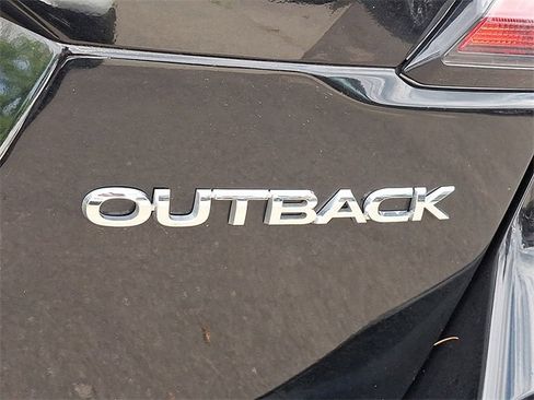 Used 2023 Subaru Outback Limited image 33