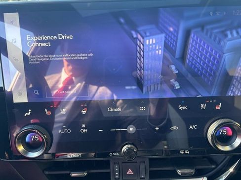 Used 2022 Lexus NX 350h AWD image 9