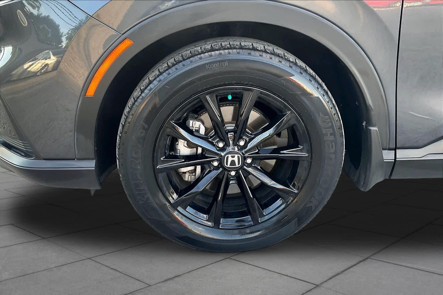 Used 2023 Honda CR-V Sport image 11