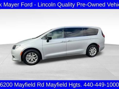 Used 2024 Chrysler Voyager LX image 30