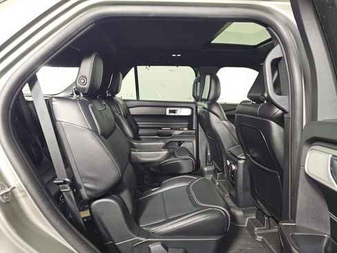 Used 2020 Ford Explorer ST w/ Premium Technology Package image 13