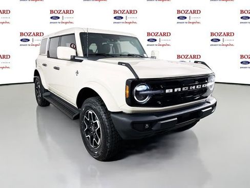 New 2026 Ford Bronco Outer Banks image 1