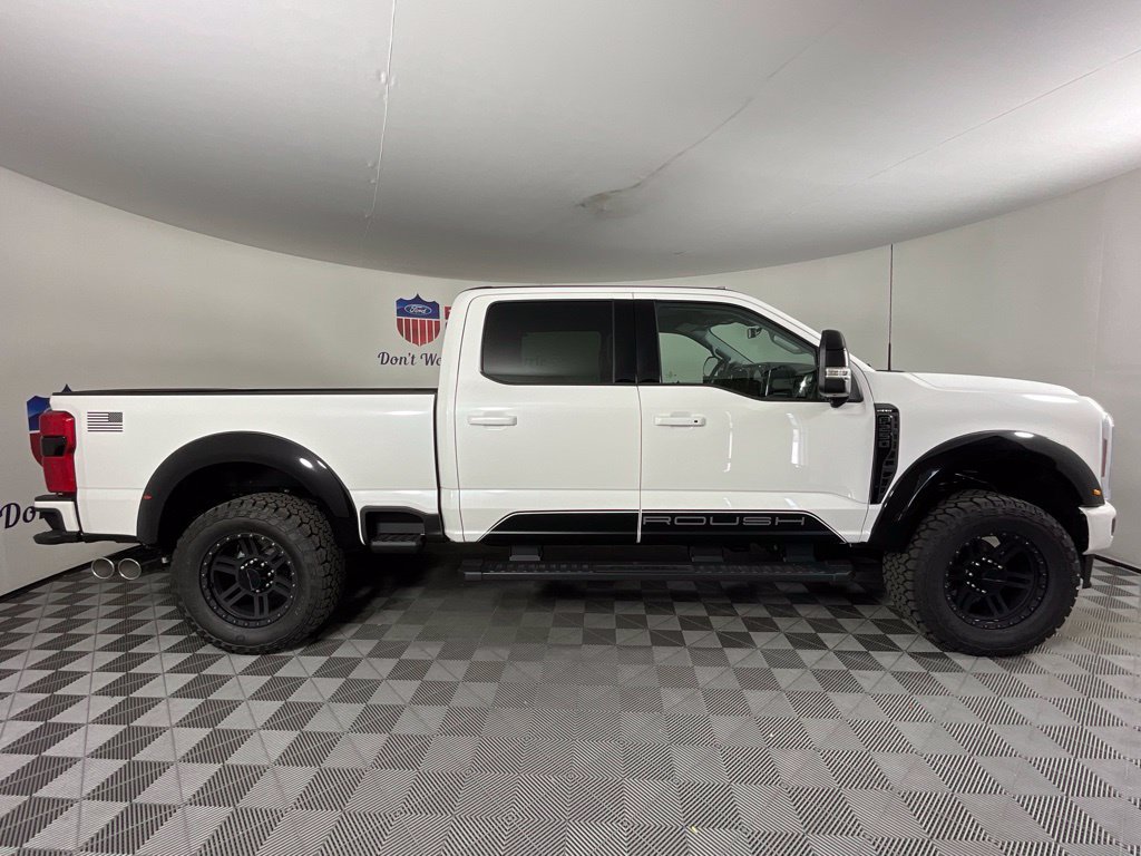 New 2026 Ford F250 Lariat w/ Black Appearance Package AWD/4WD image 2