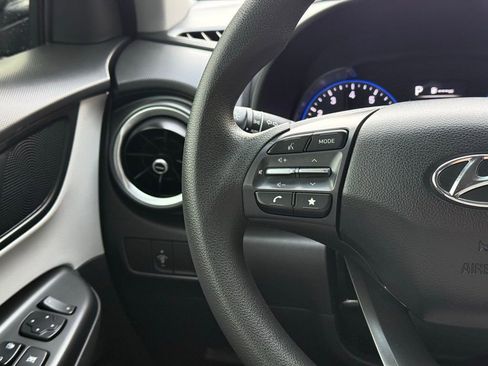 Used 2023 Hyundai Kona SEL w/ Cargo Package image 10