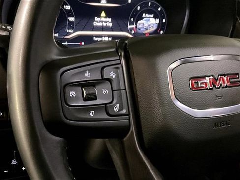 Used 2023 GMC Yukon XL AT4 w/ AT4 Premium Plus Package AWD/4WD image 21